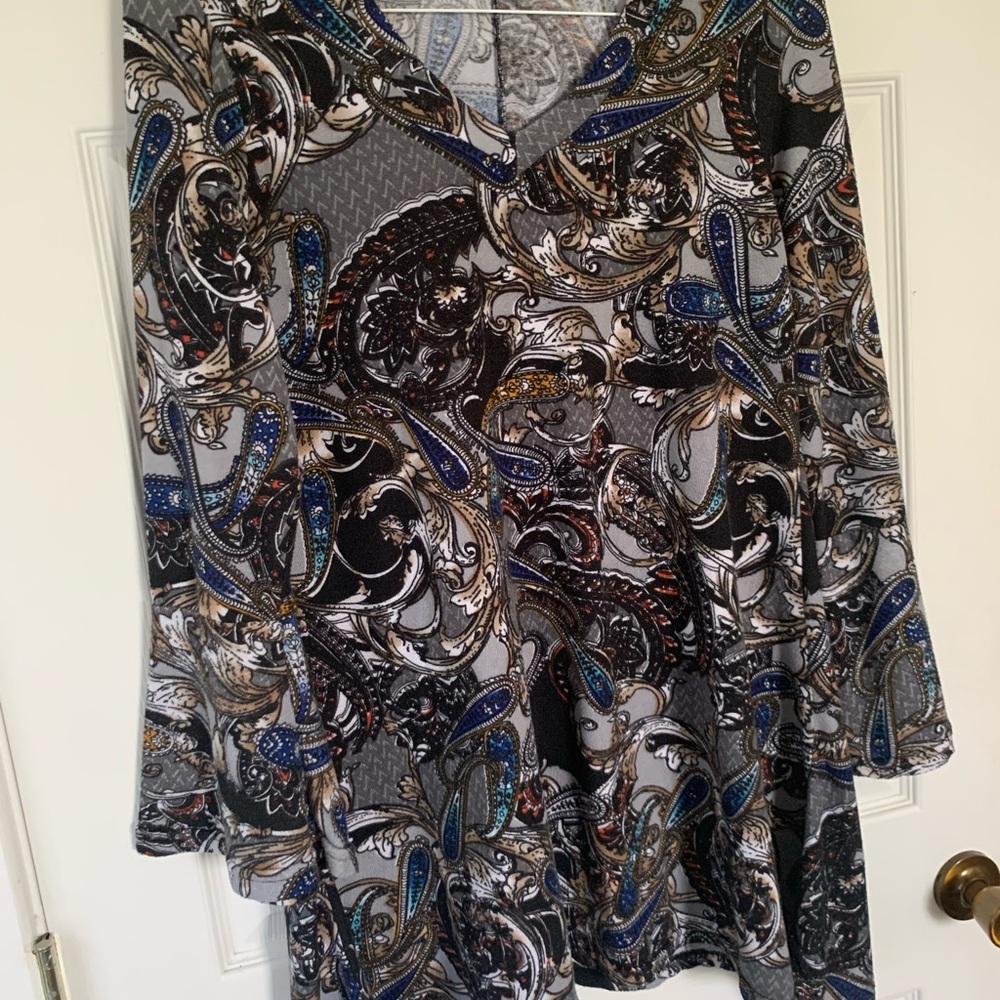 Paisley Print V-Neck Tunic top